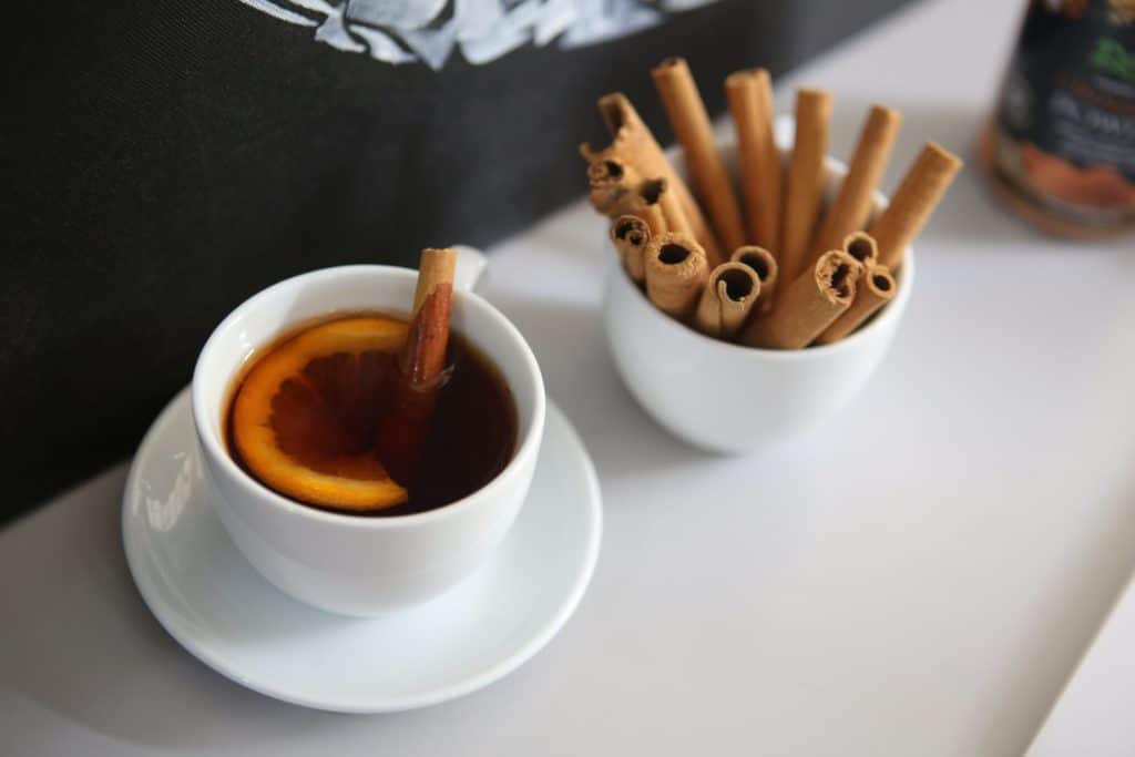 Cinnamon Tea for Seniors